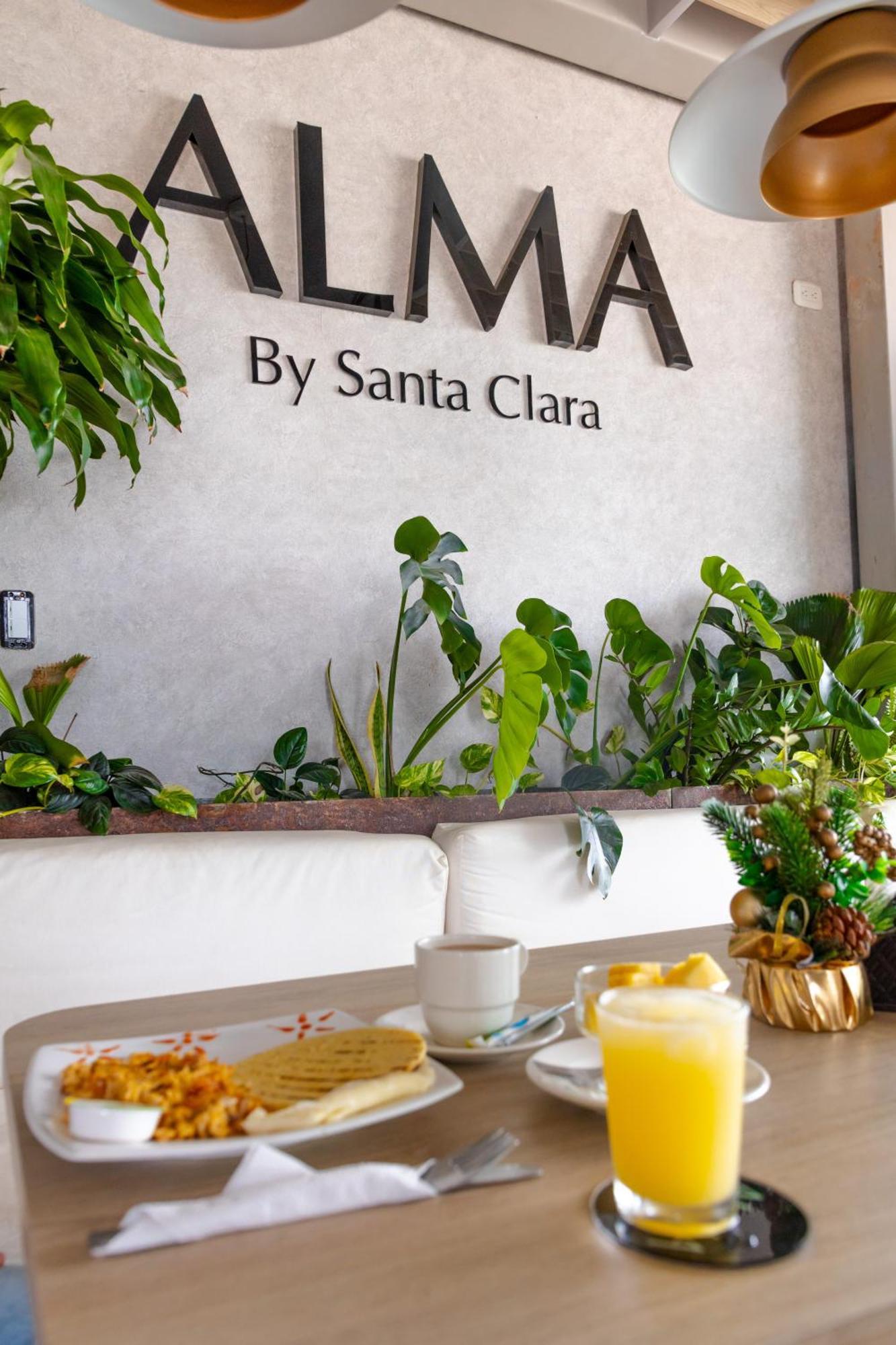 Hotel Santa Clara Boutique Монтерія Екстер'єр фото