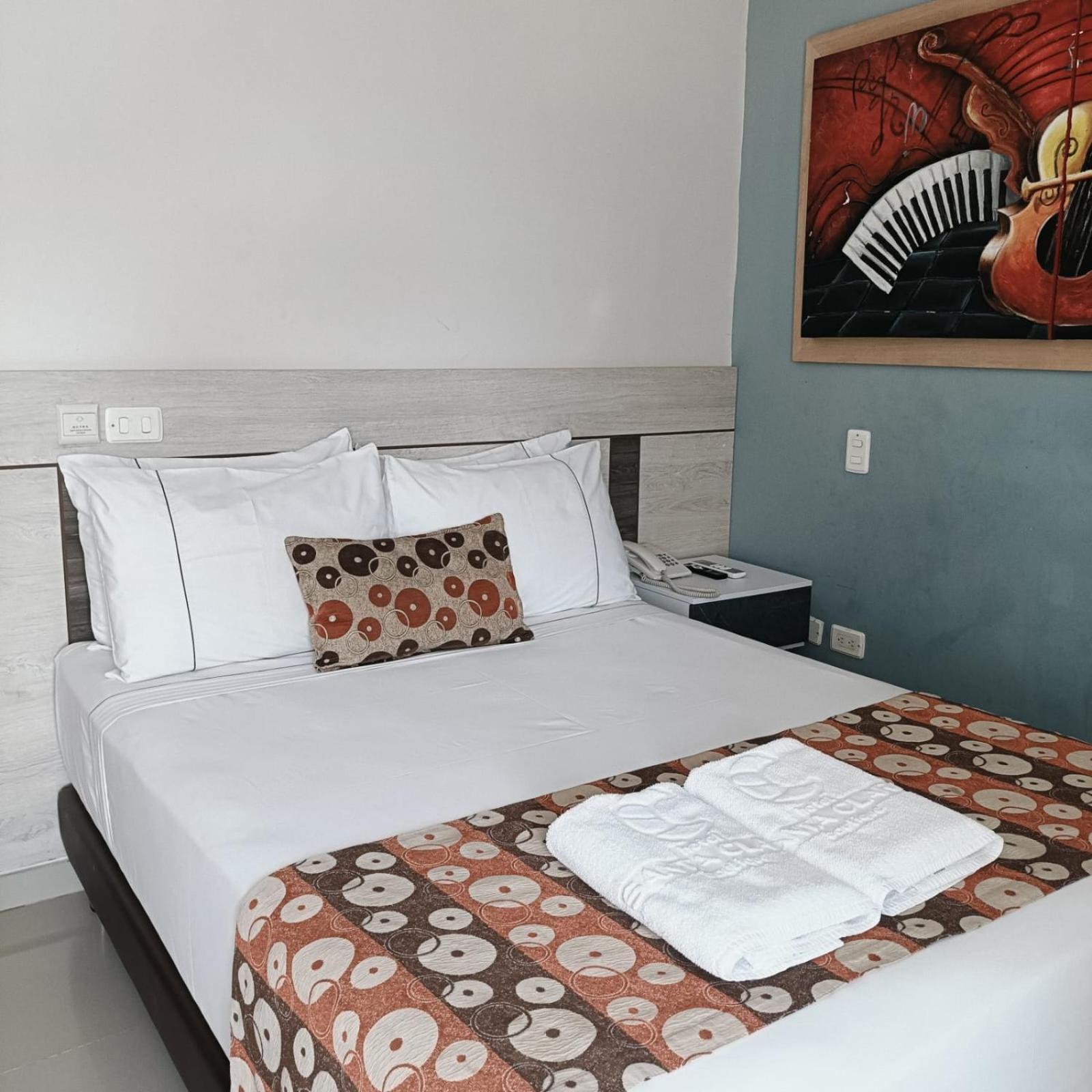 Hotel Santa Clara Boutique Монтерія Екстер'єр фото