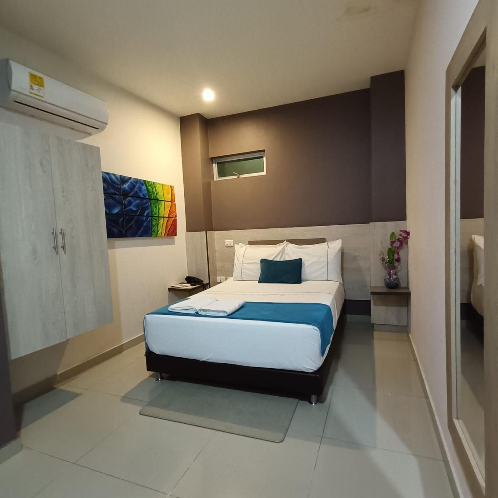 Hotel Santa Clara Boutique Монтерія Екстер'єр фото